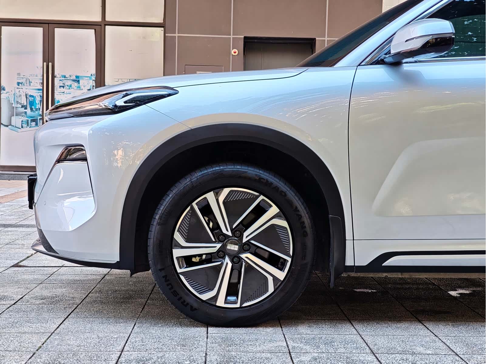 Geely 7, 2025 все фото