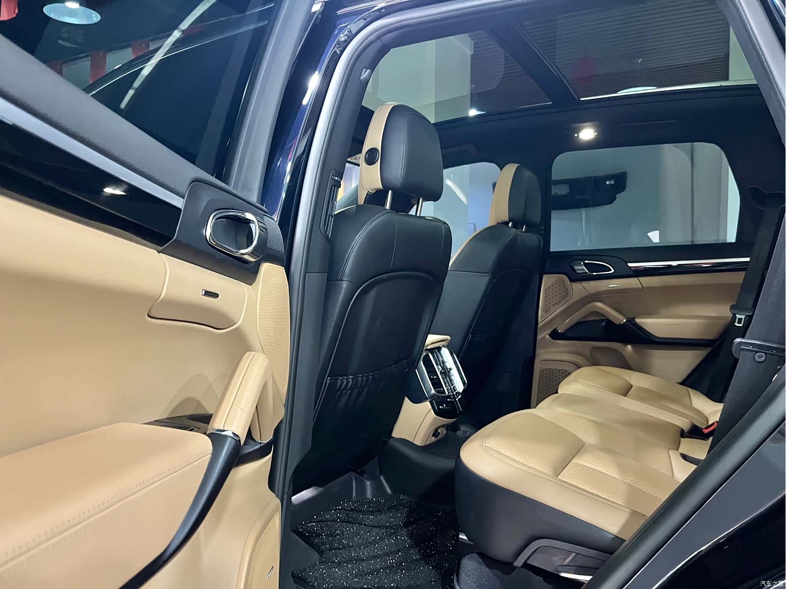 Porsche Cayenne, 2015 6
