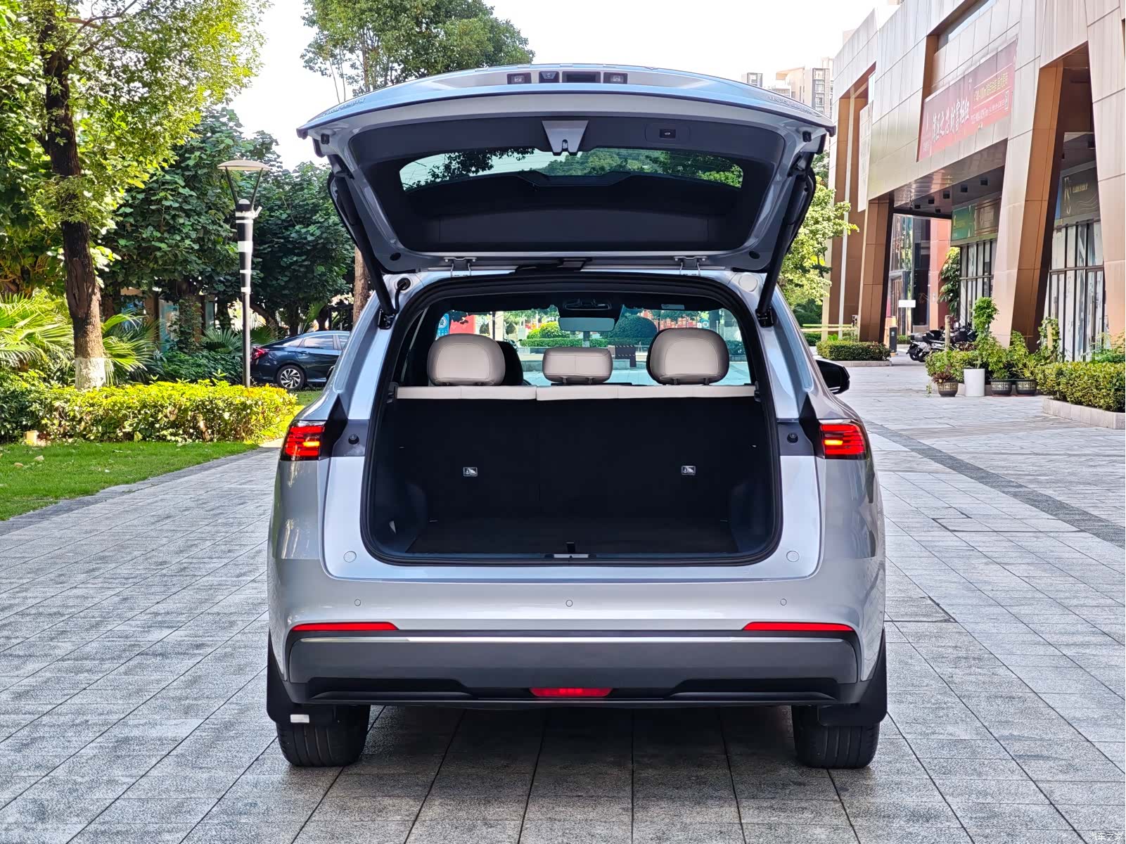 Geely 7, 2025 13