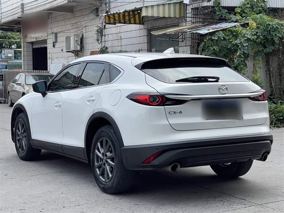 Mazda CX-4