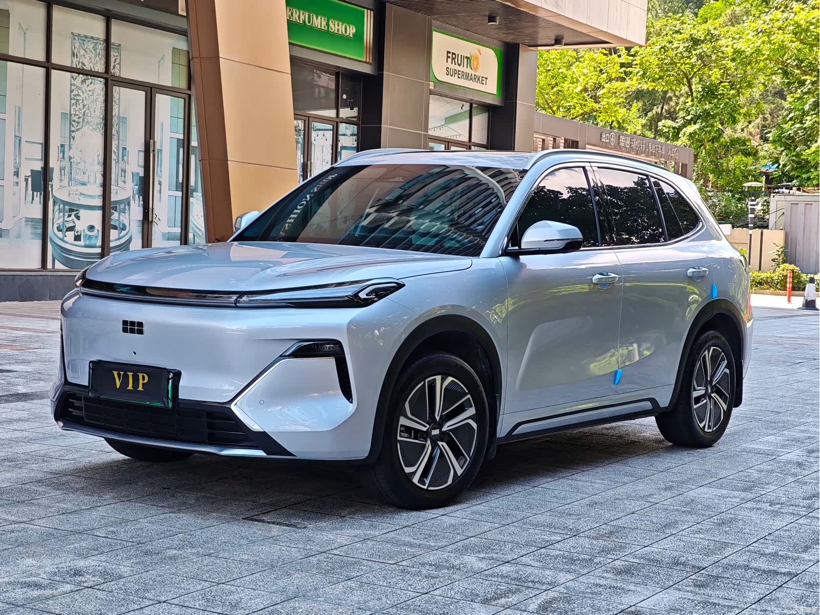 Geely 7, 2025 1