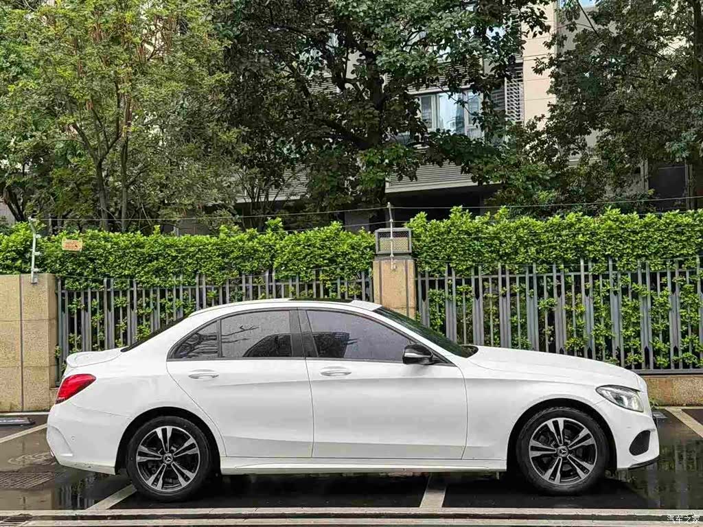 Mercedes-Benz C-Class, 2017 4