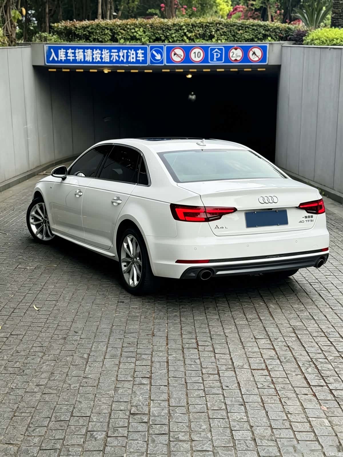 Audi A4L, 2018 10
