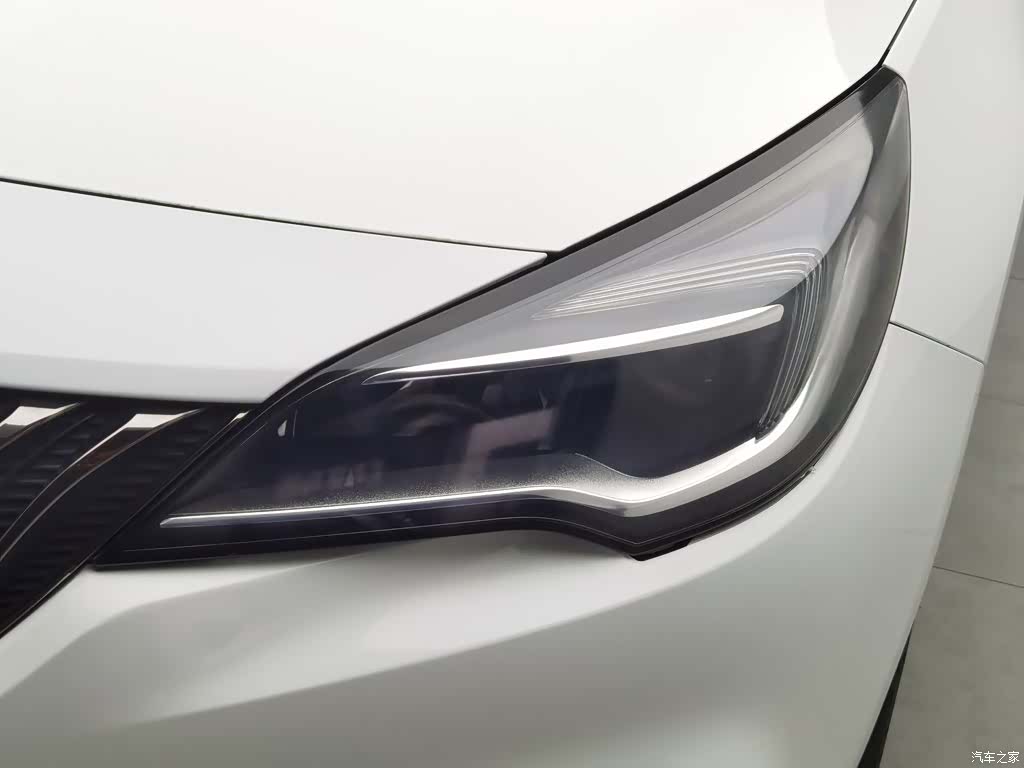 Buick Verano, 2016 7