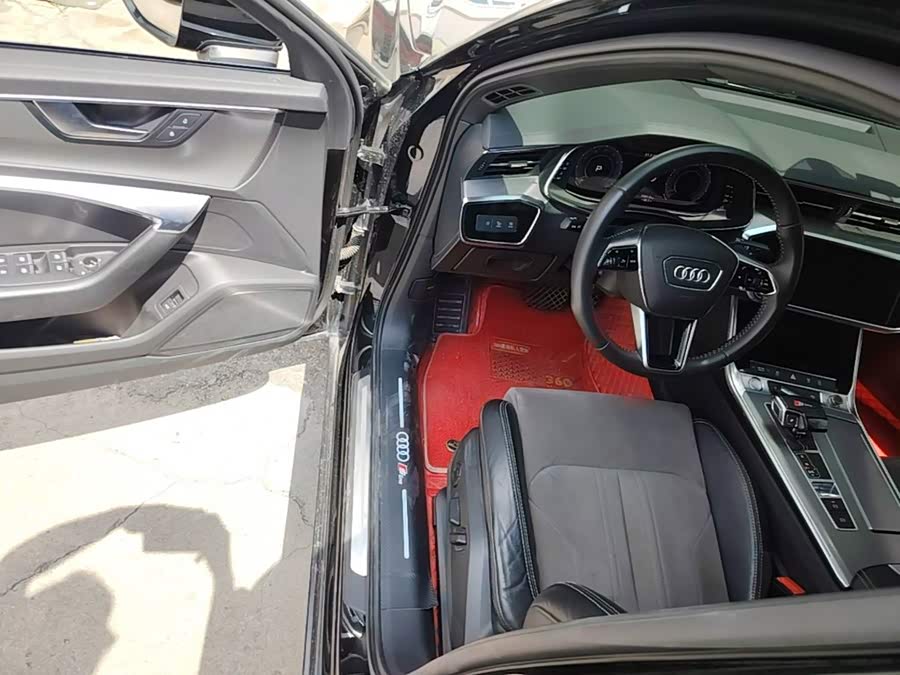 Audi A6L 2020, фото 11
