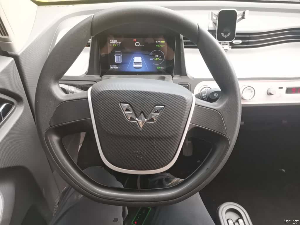 Wuling MINIEV, 2021 11