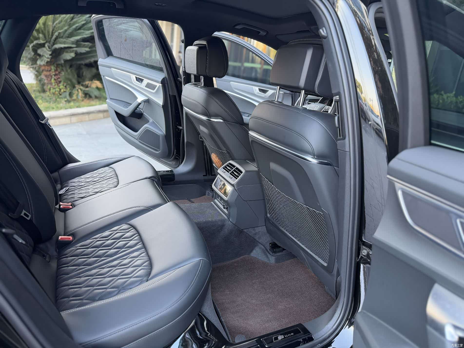 Audi A6L, 2025 7