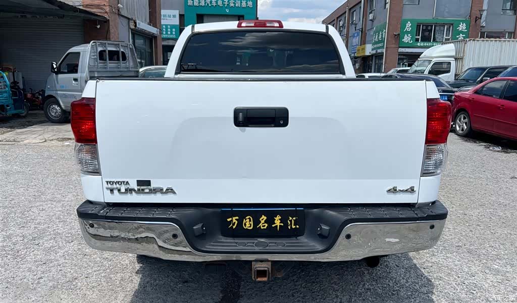 Toyota Tundra, 2012 4
