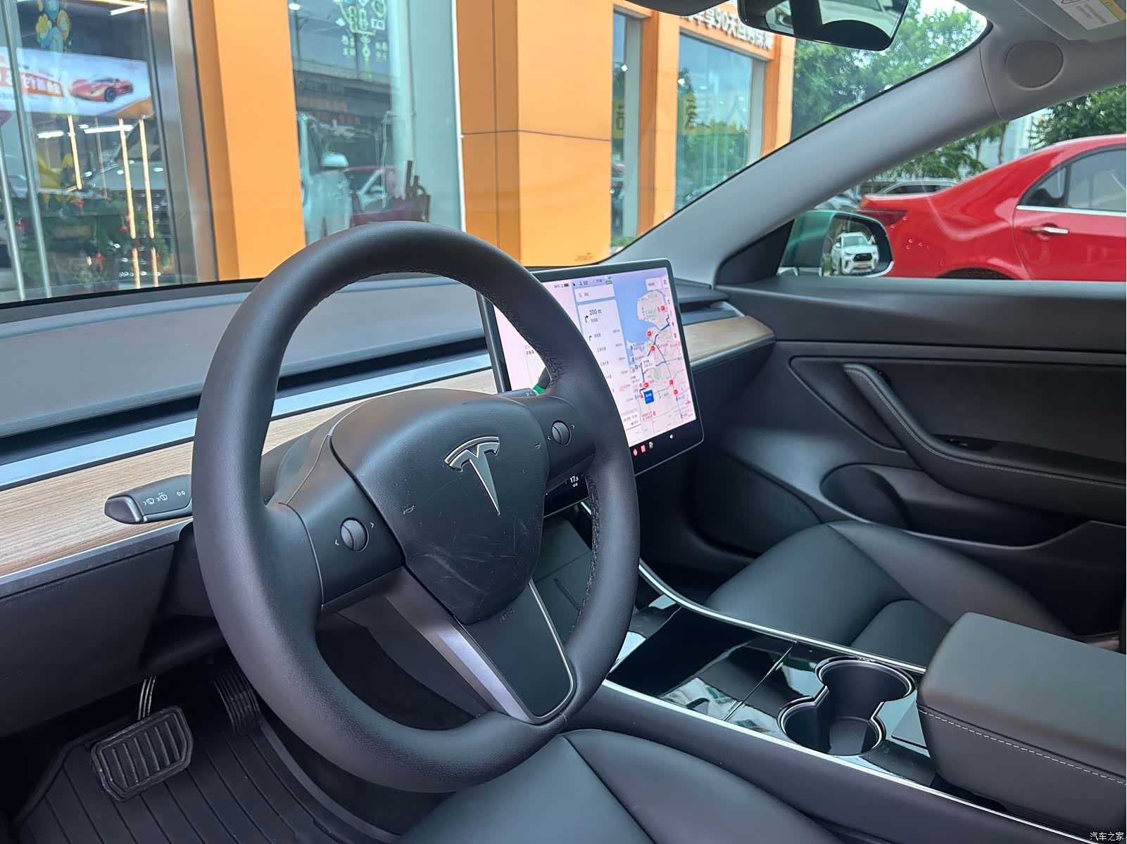 Tesla Model 3, 2020 26