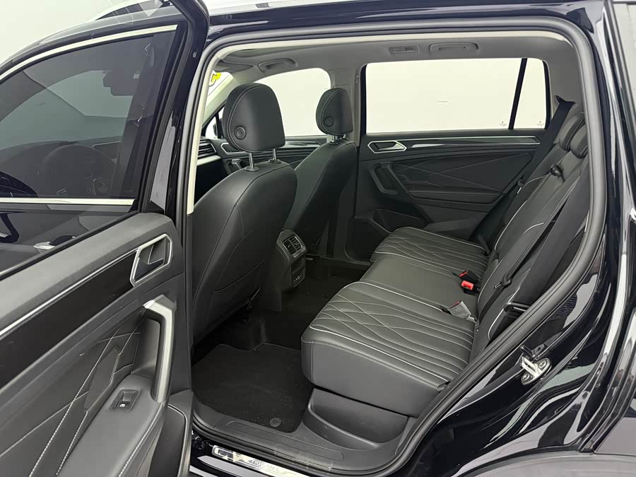 Volkswagen Tiguan L 2022, фото 13