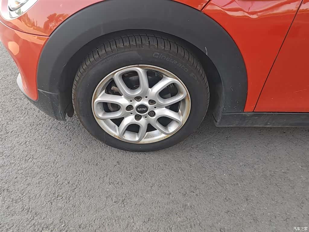 Mini ONE, 2019 23