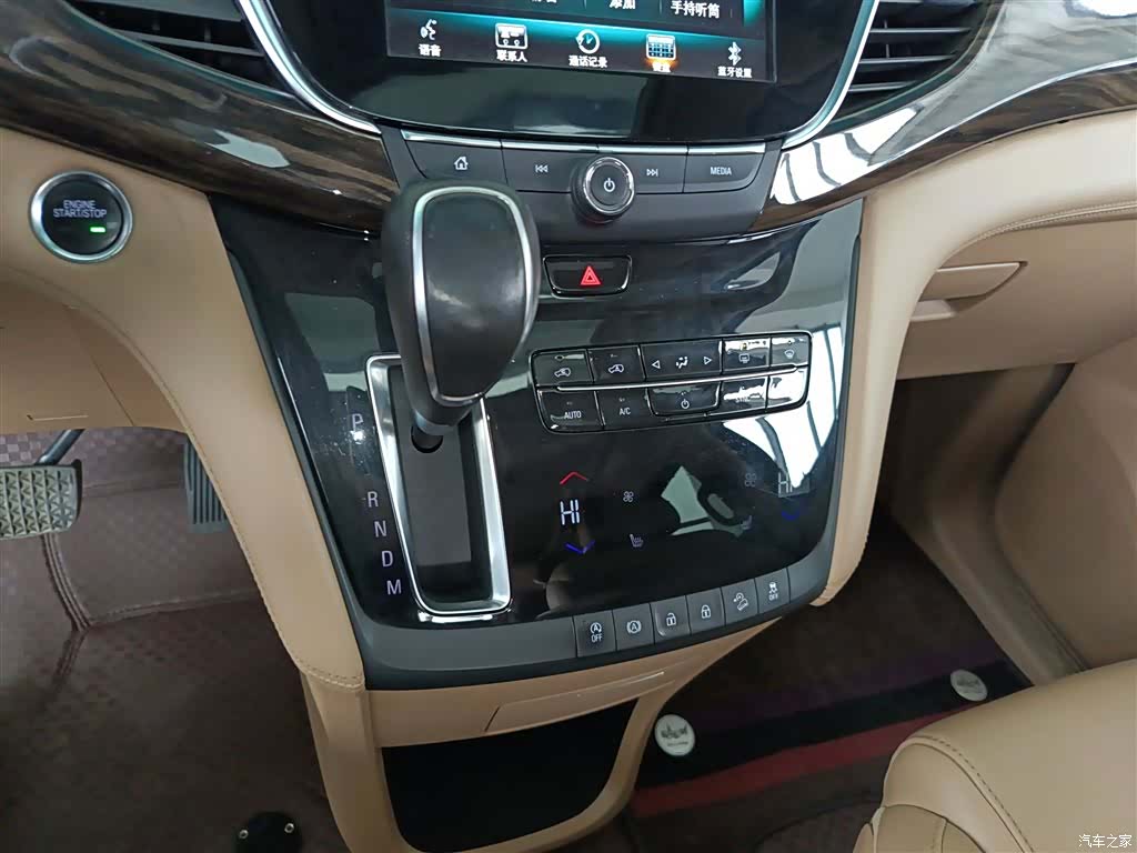 Buick GL8, 2017 14