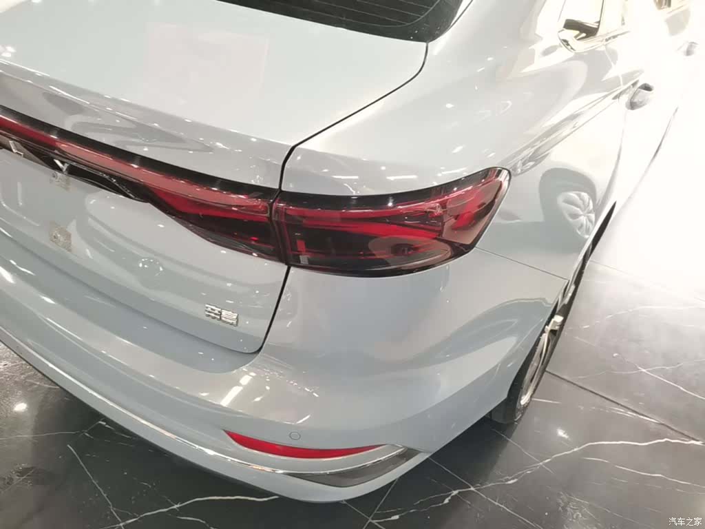 Geely Emgrand, 2023 8