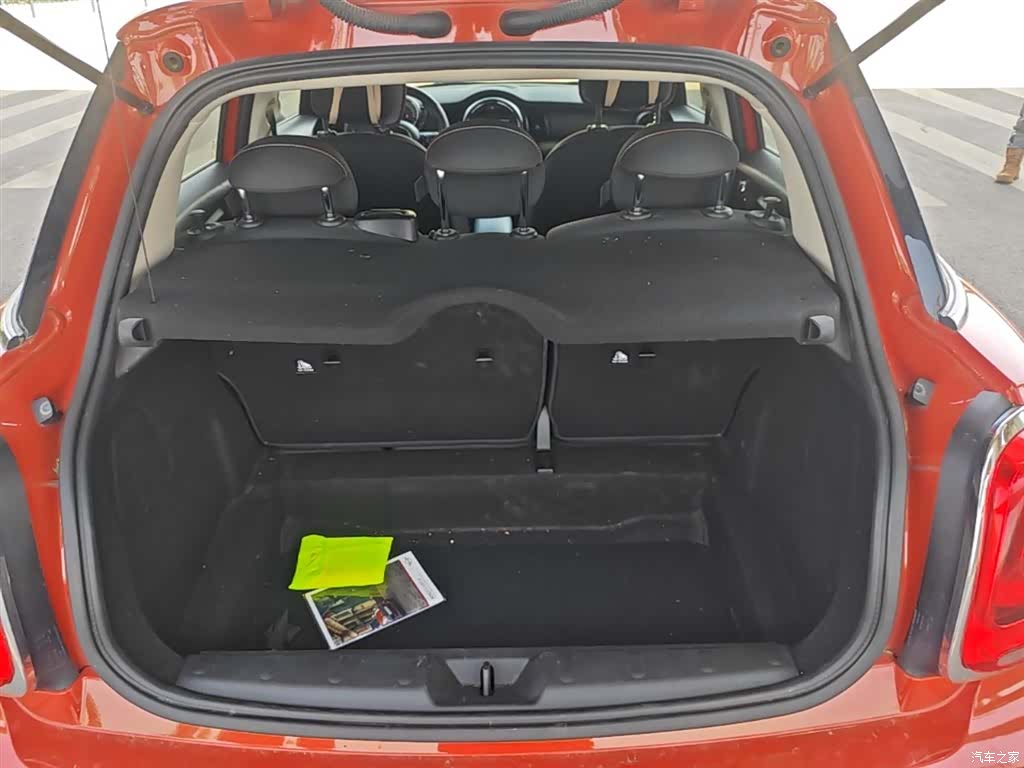 Mini ONE, 2019 19