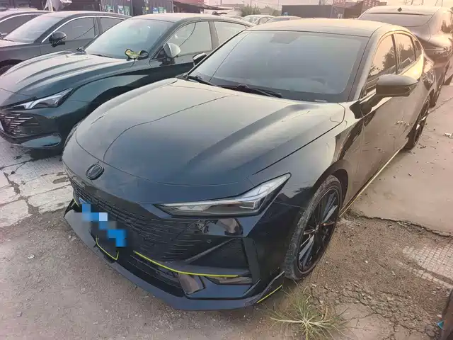 Changan UNI-V 2023 — купить из Китая под заказ
