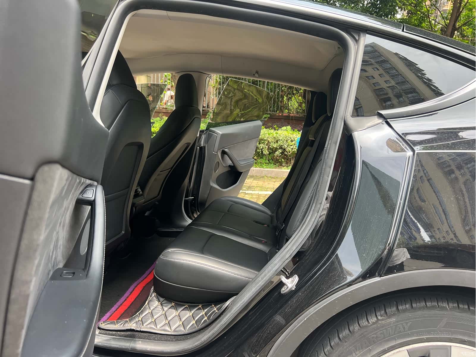 Tesla Model Y, 2022 24