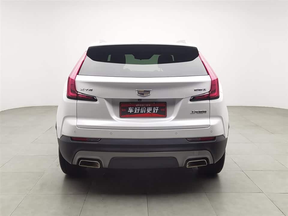 Cadillac XT4