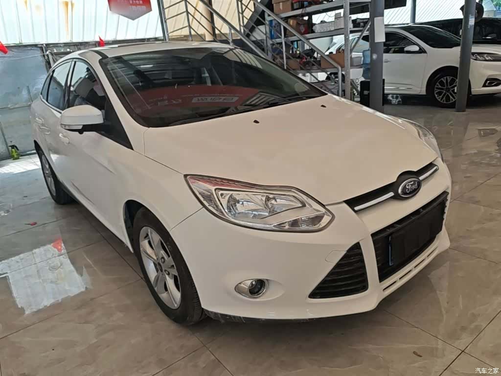 Ford Focus, 2015 4