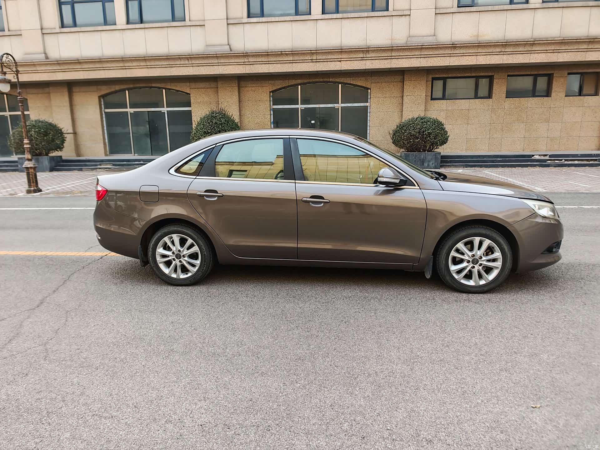 Chery 7, 2015 4