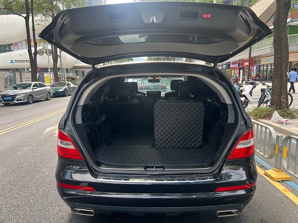 Mercedes-Benz R-class