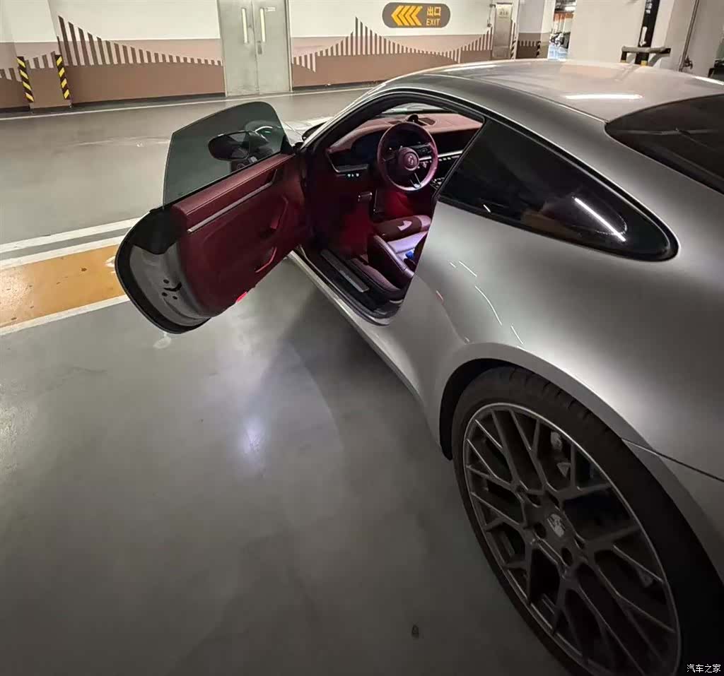 Porsche 911, 2025 9