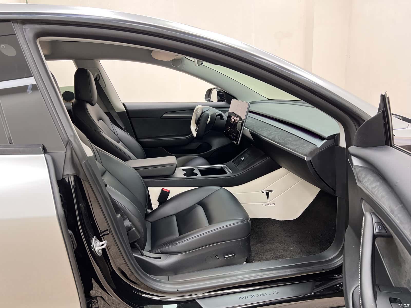 Tesla Model 3, 2023 30