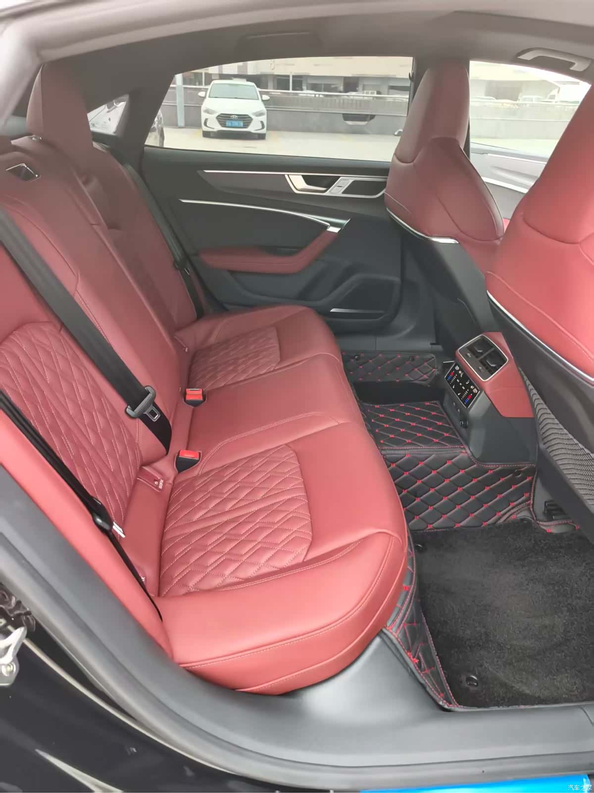 Audi A7L, 2023 8