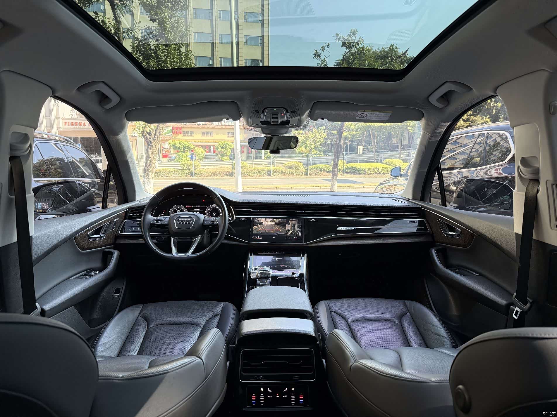 Audi Q7, 2021 8