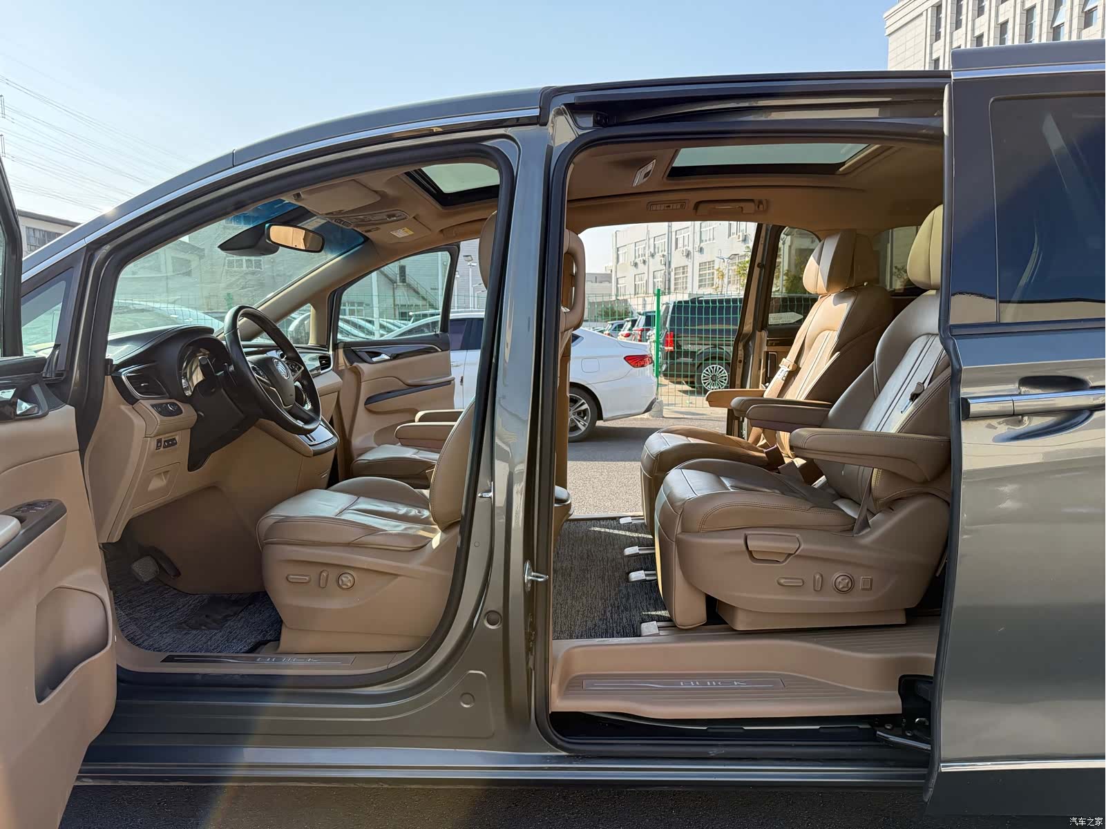 Buick GL8, 2019 22