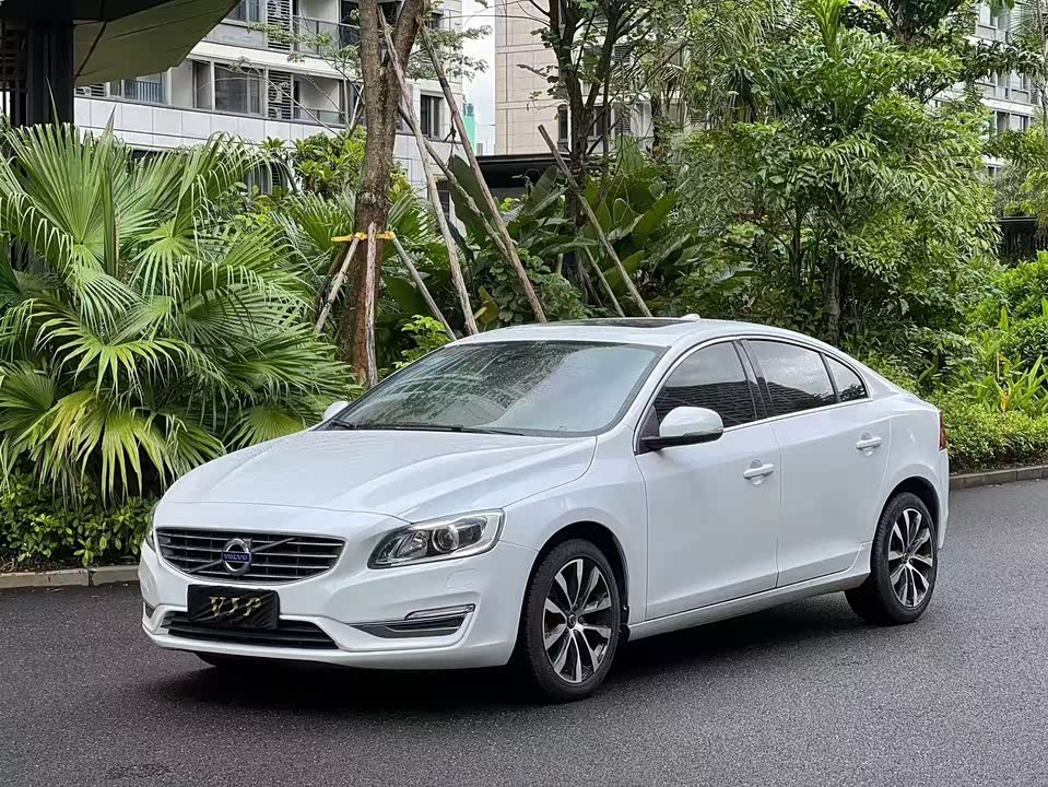 Volvo S60