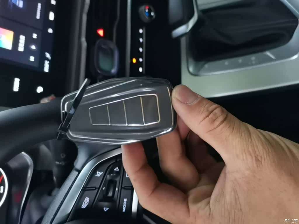 Geely Coolray, 2025 9