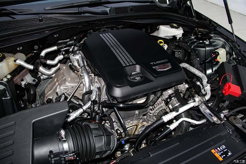 Cadillac CT5, 2024 13