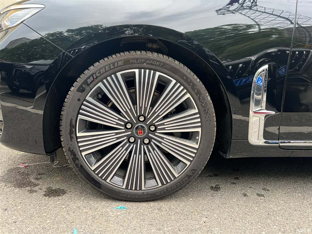 Hongqi H9, 2026 6