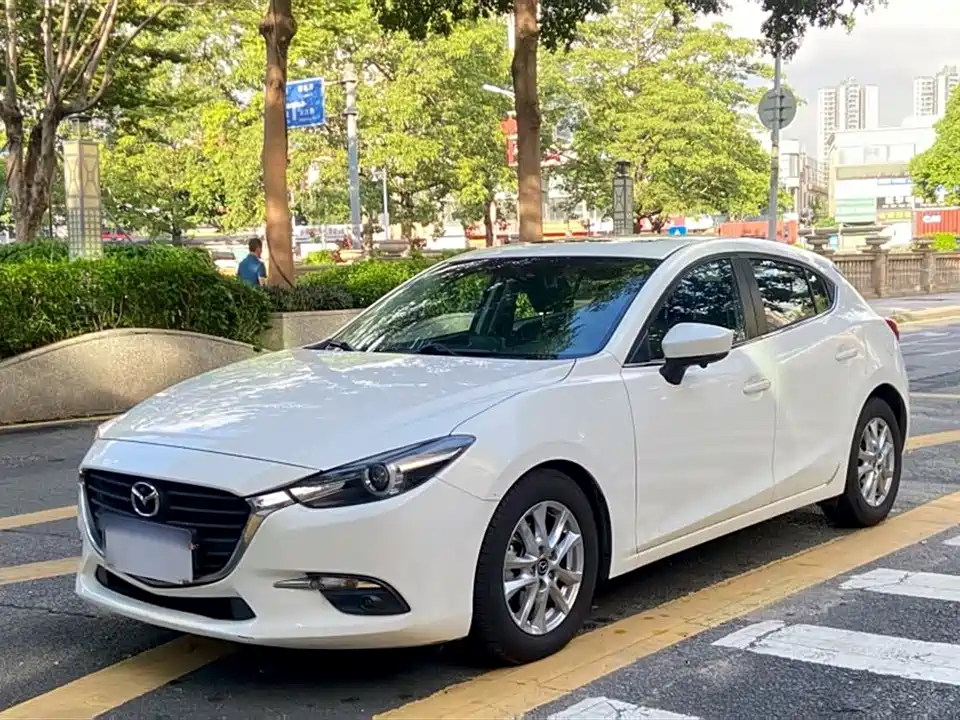 Mazda 3 Angkesaila