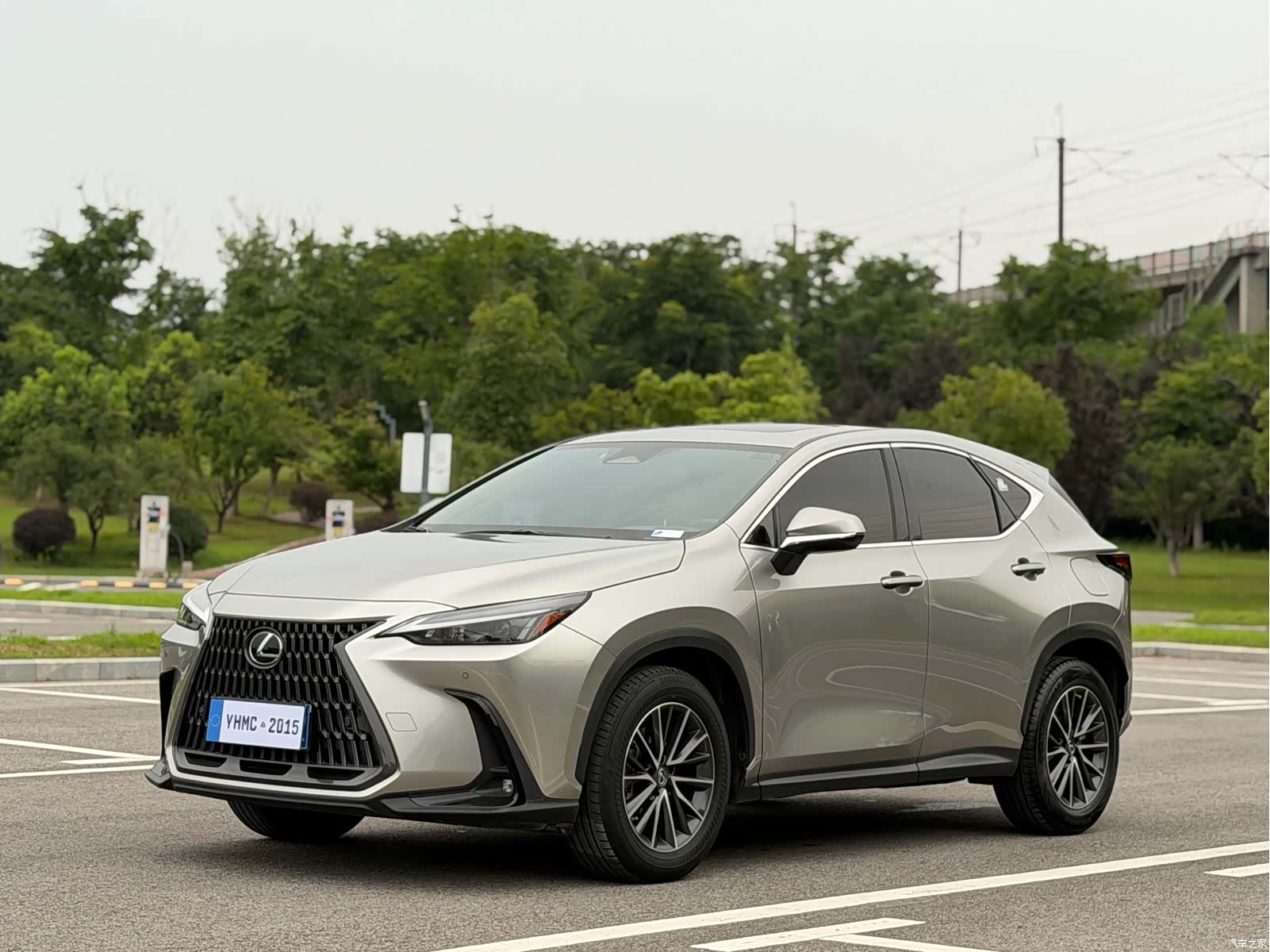 Lexus NX, 2022 1