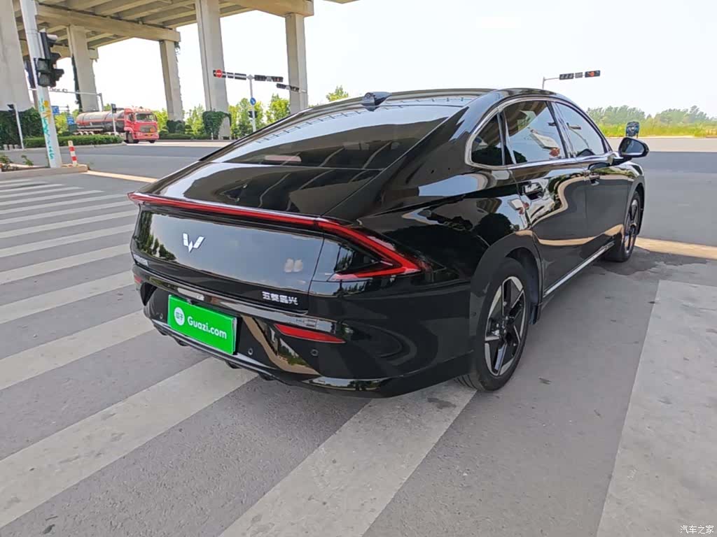 Wuling Starlight, 2025 7