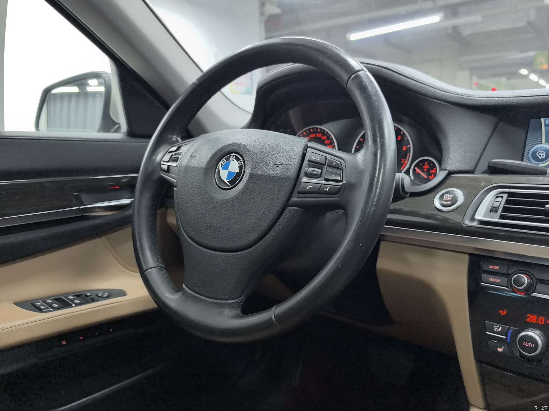 BMW 7 Series, 2011 9