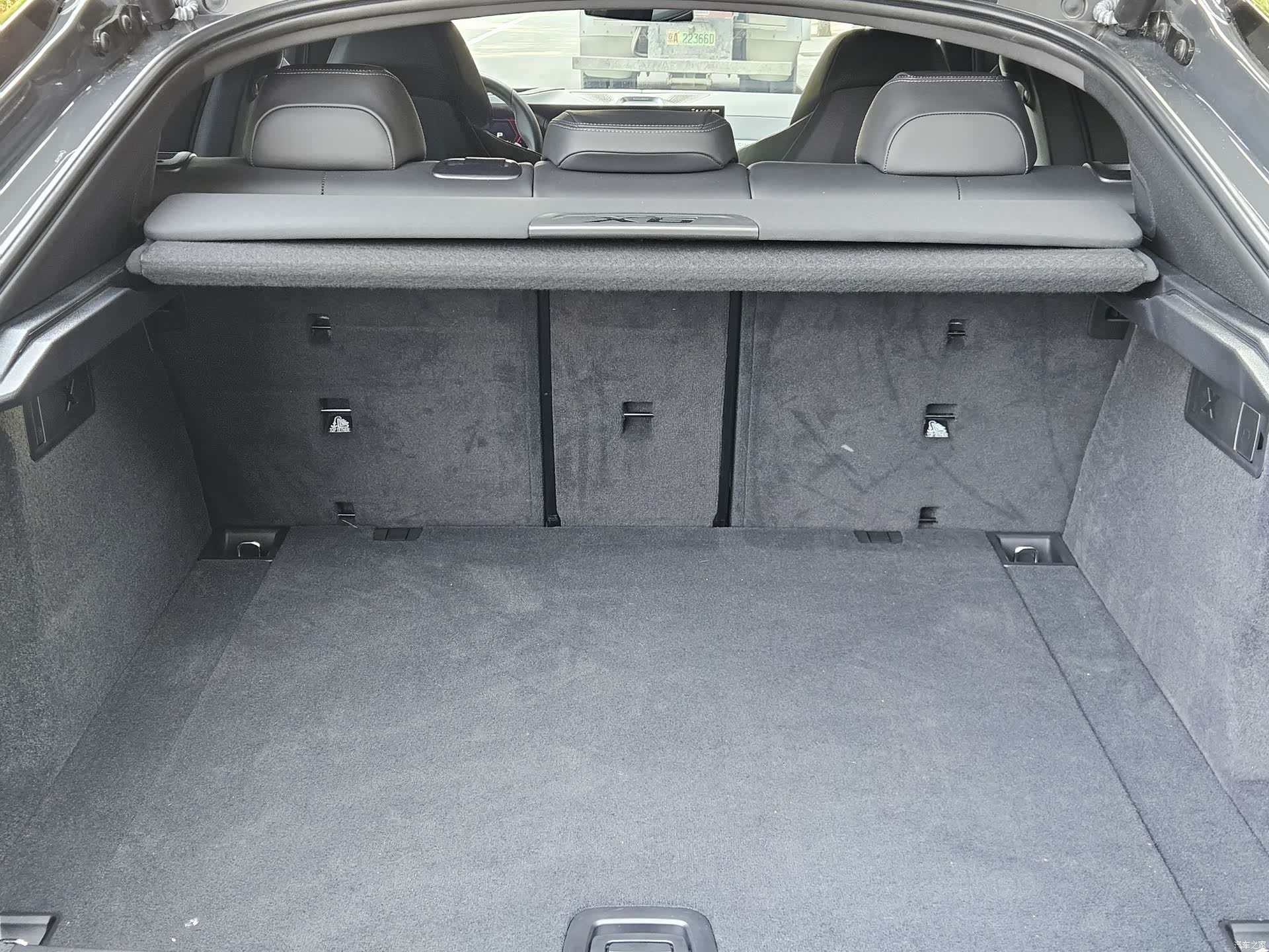 BMW X6, 2026 21