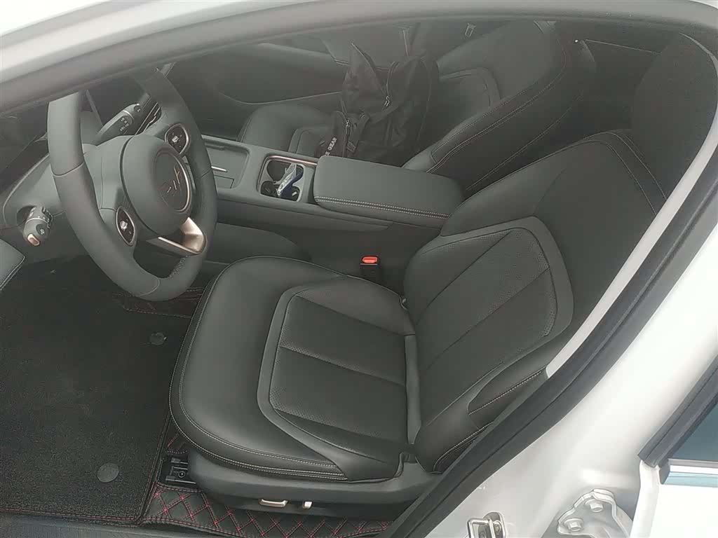 Wuling Starlight, 2025 11