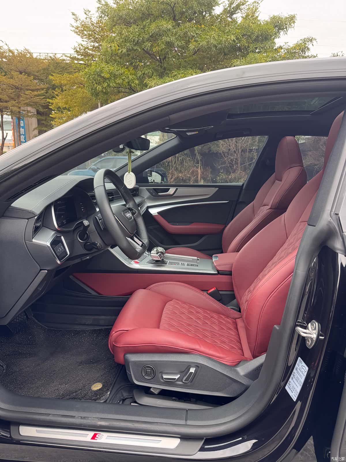 Audi A7L, 2025 4