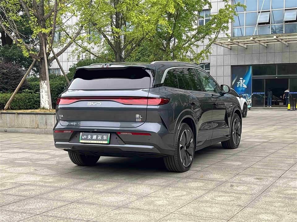 BYD Tang L