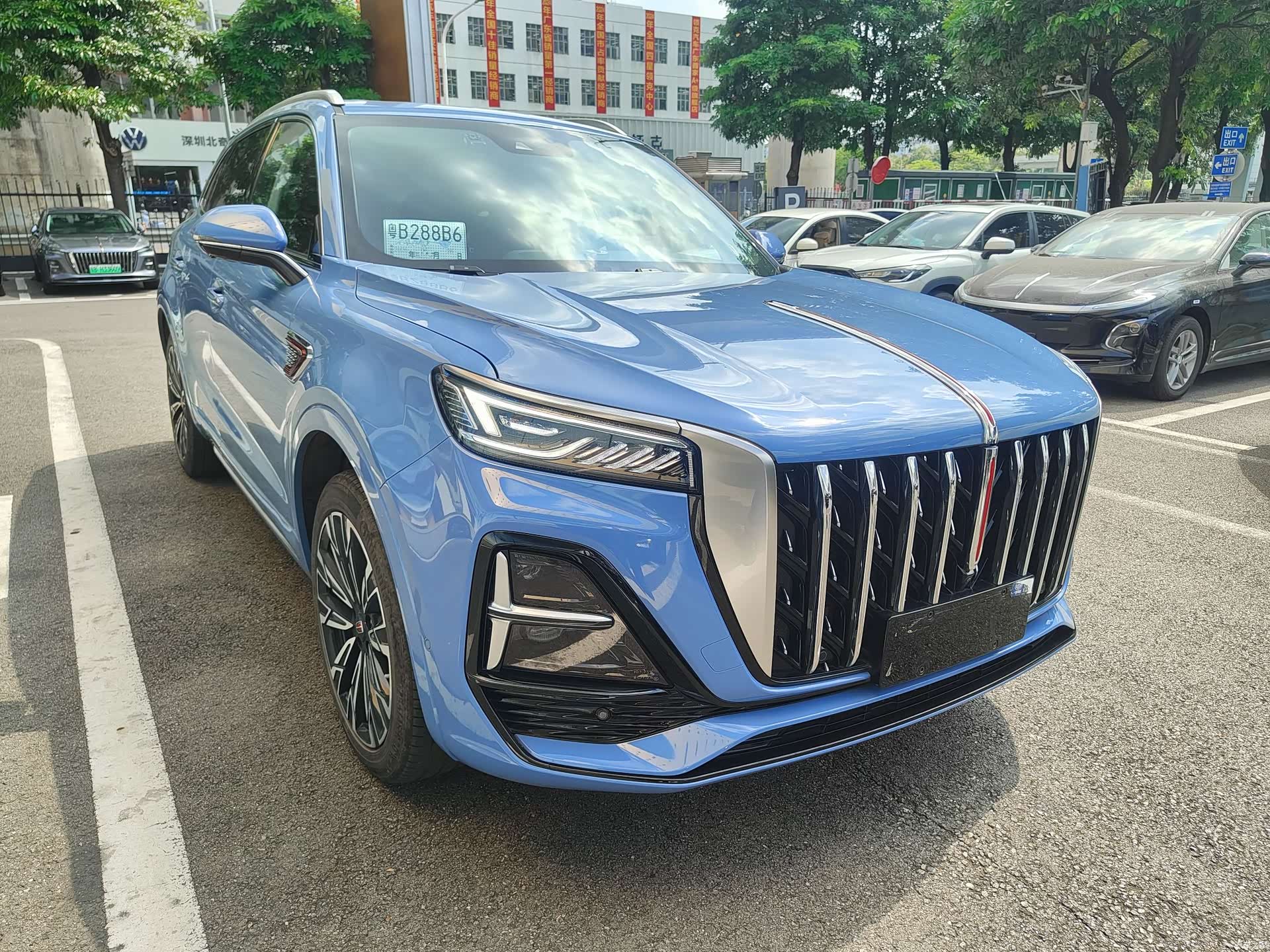 Hongqi HS5, 2023 4