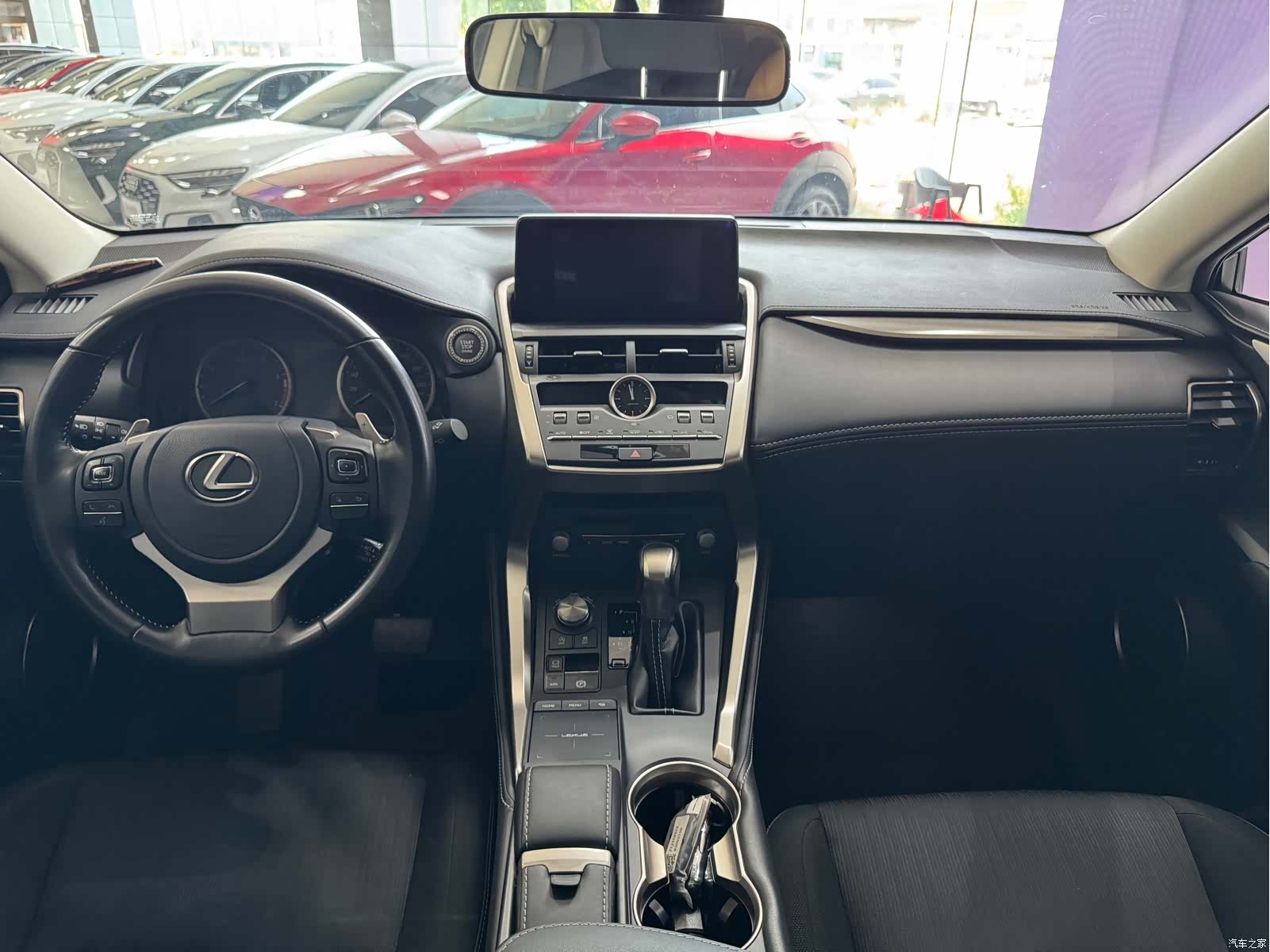 Lexus NX, 2021 14