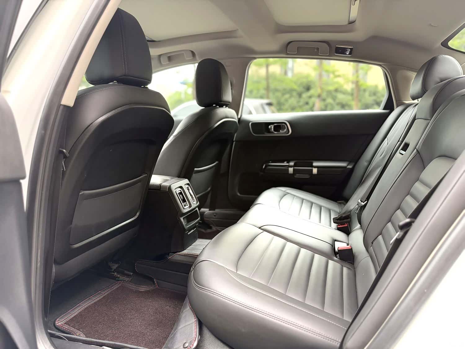 Citroen C6, 2023 все фото