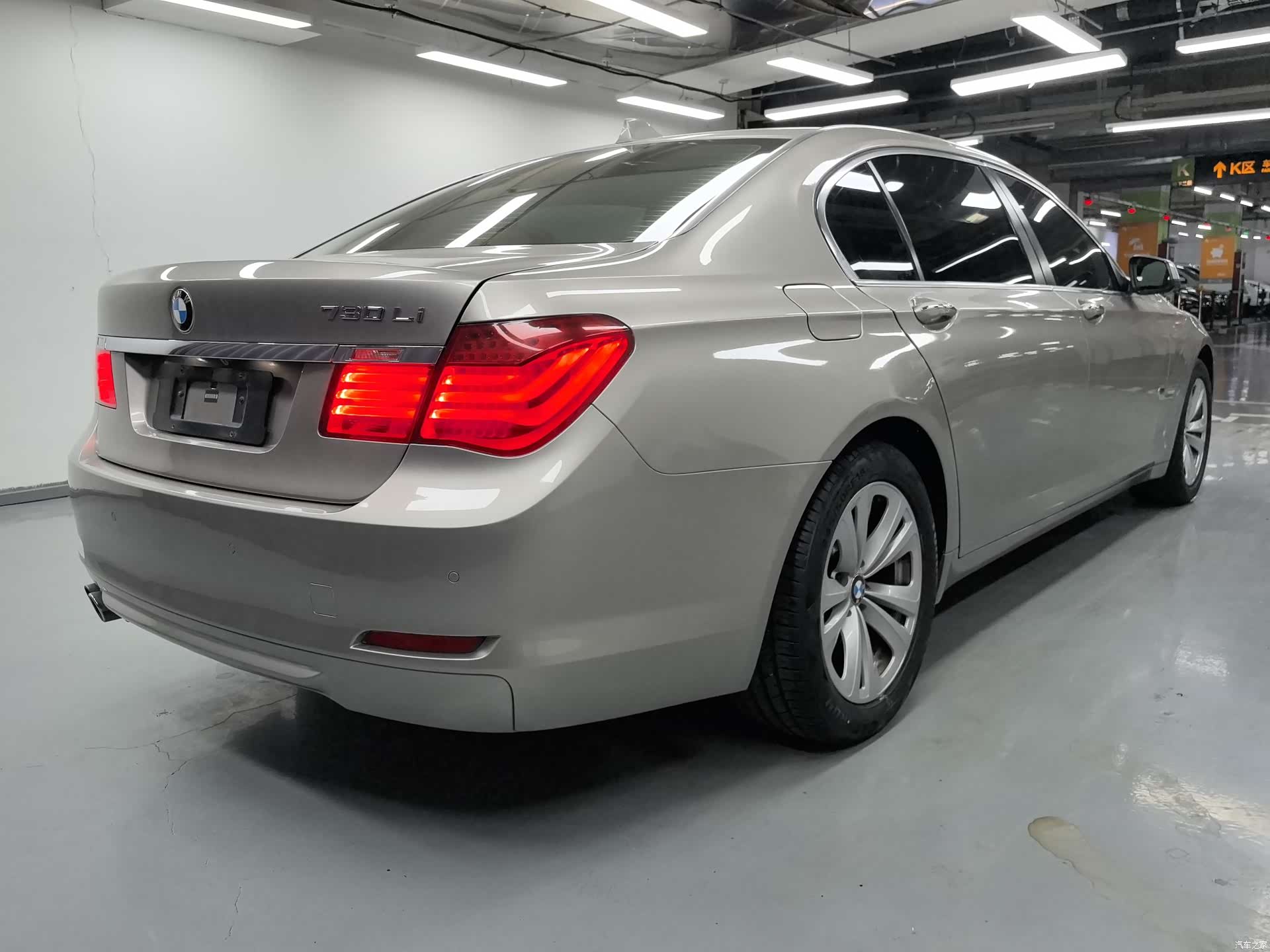 BMW 7 Series, 2011 15