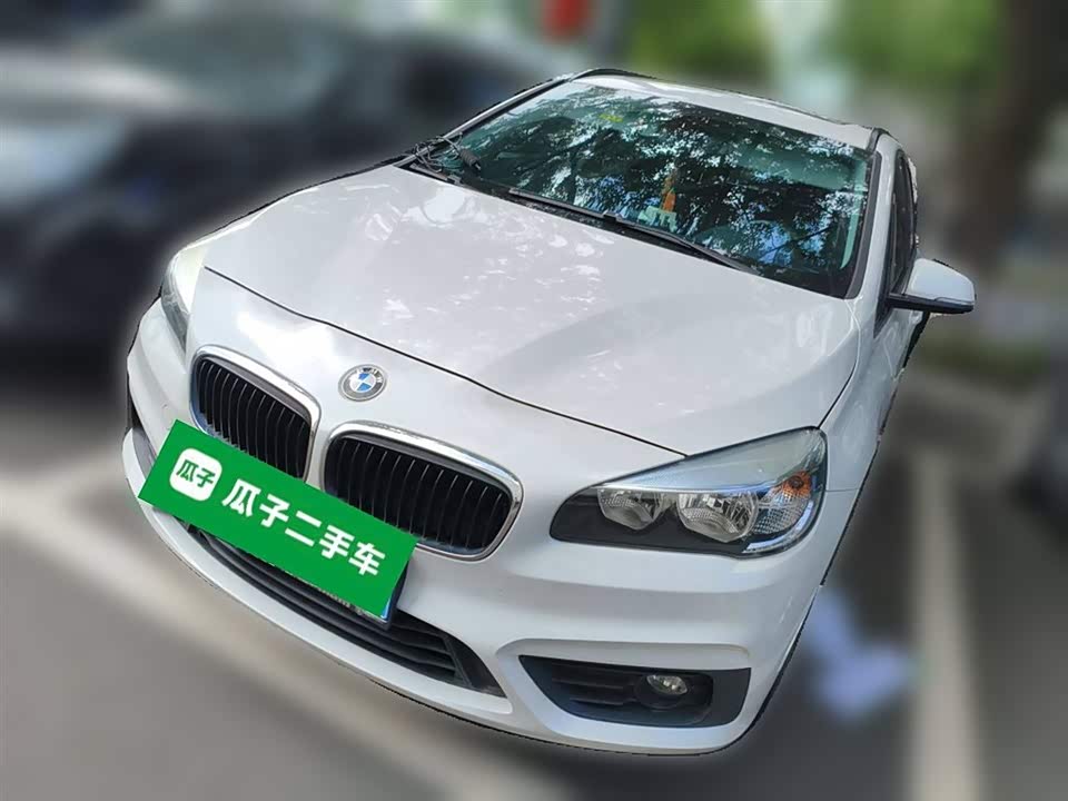 BMW 2 series station wagon