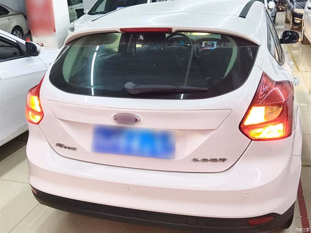Ford Focus, 2015 6