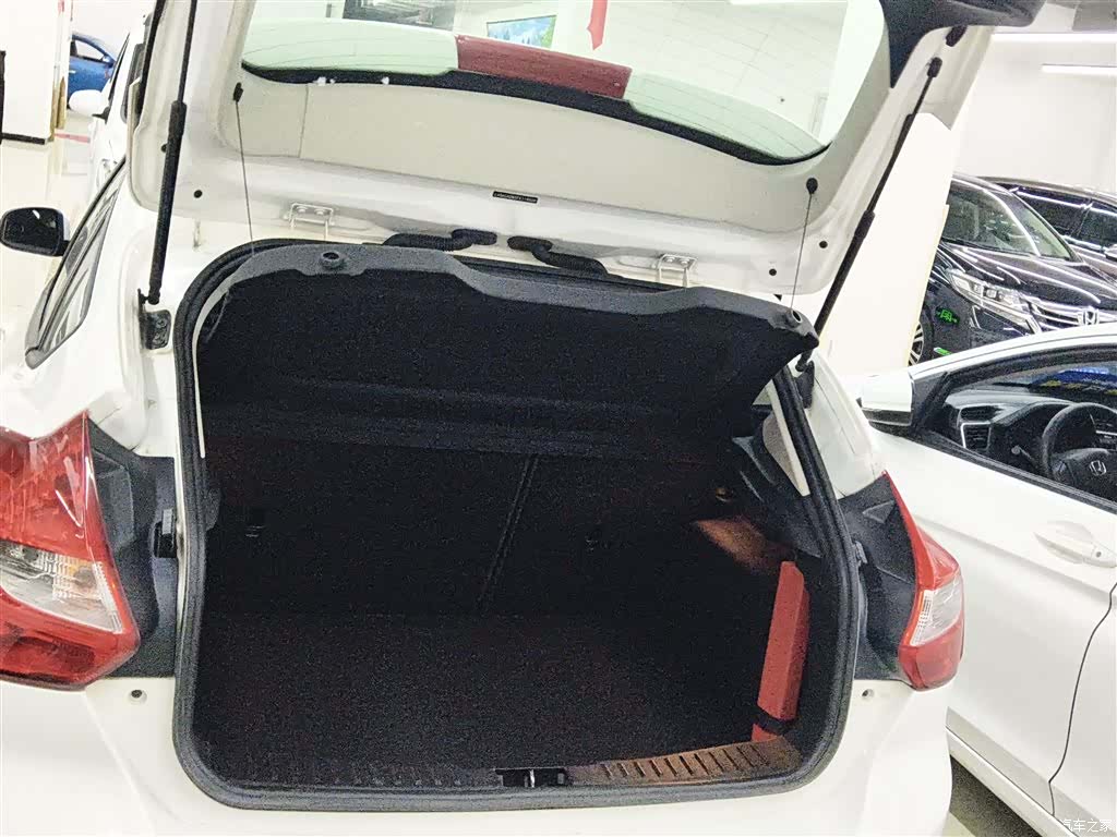 Ford Focus, 2015 19