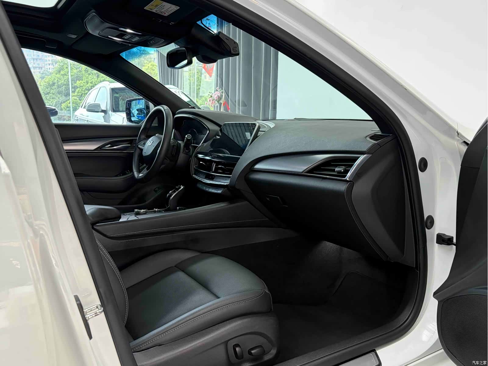 Cadillac CT5, 2022 28
