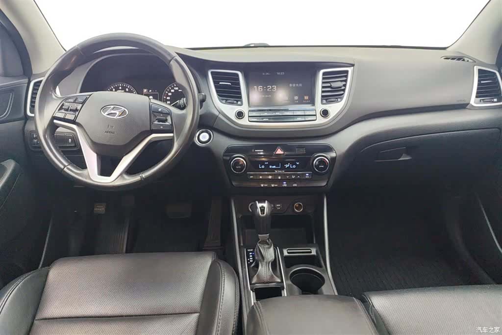 Hyundai Tucson, 2016 12